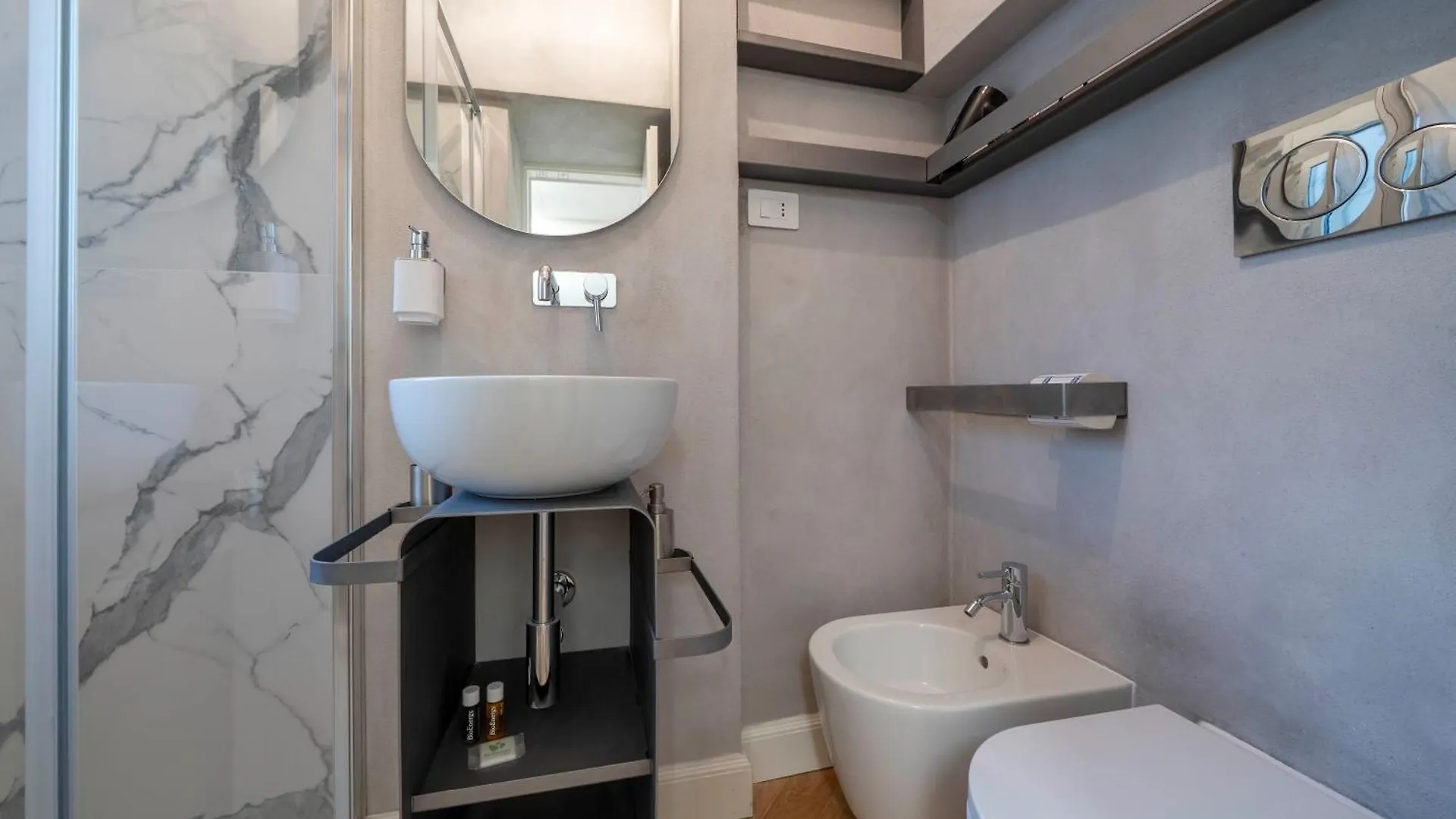 Exclusive Suite Solferino Autentica Italy
